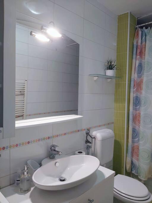 Spacious Condo Near Bascarsija - Free Parking ซาราเยโว ภายนอก รูปภาพ
