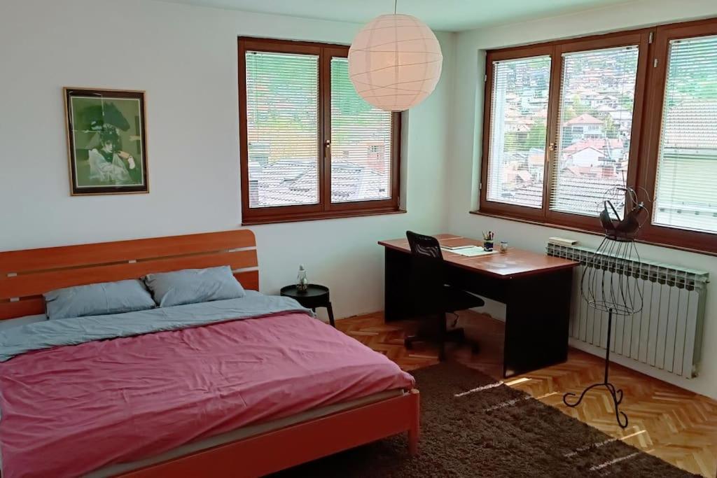Spacious Condo Near Bascarsija - Free Parking ซาราเยโว ภายนอก รูปภาพ